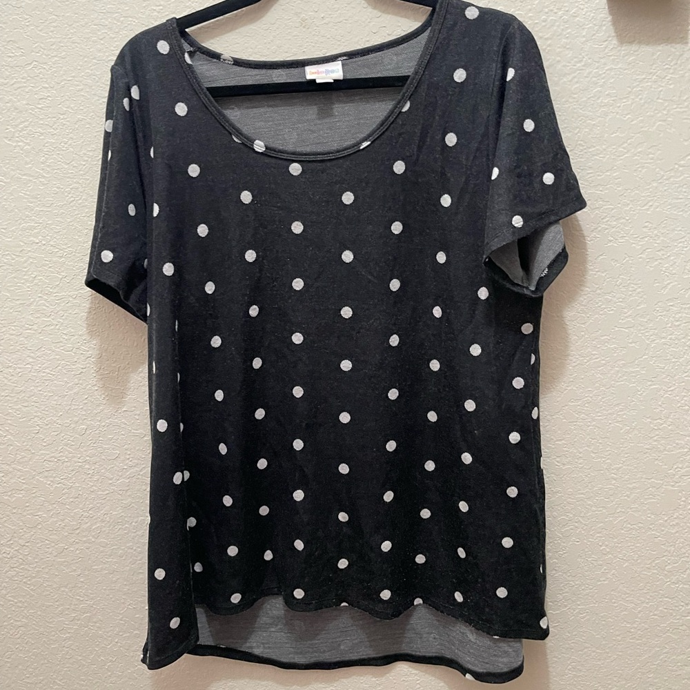 LuLaRoe Black Short Sleeve Scoop Neck Top with White Polka Dots